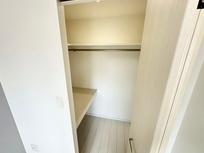 物件内観写真13　(収納)