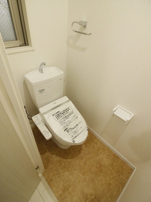 物件内観写真14　(トイレ)