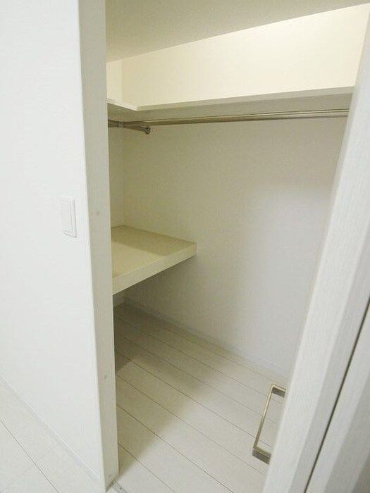 物件内観写真17　(収納)