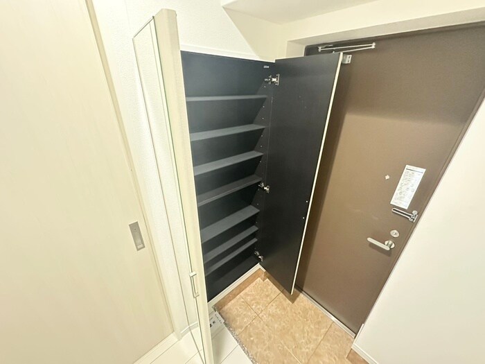 物件内観写真18　(靴箱)