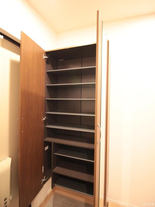 物件内観写真19　(靴箱)