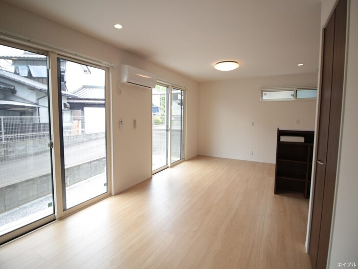 物件内観写真22　(居室)