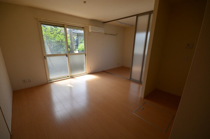 物件内観写真5　(居室)