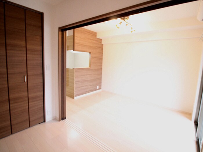 物件内観写真10　(居室)