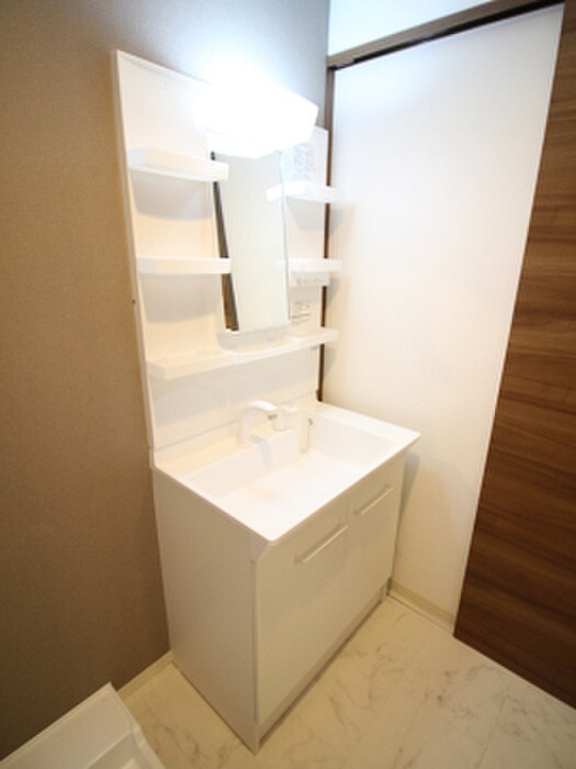 物件内観写真13　(洗面)