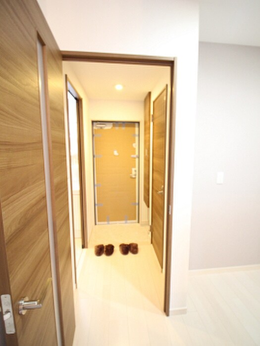 物件内観写真19　(廊下)