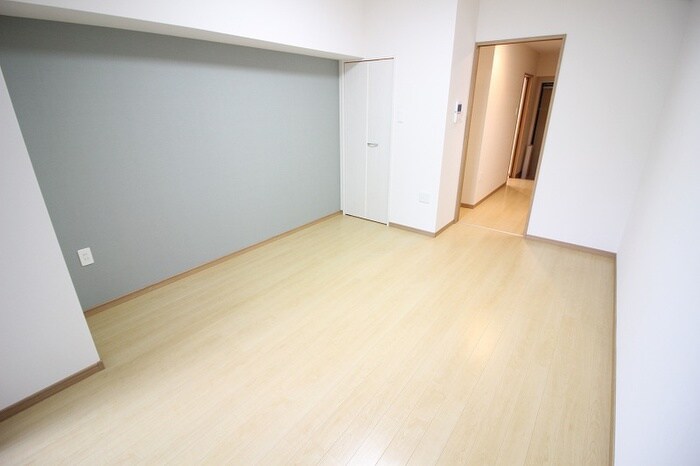物件内観写真4　(居室)