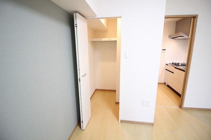 物件内観写真8　(収納)