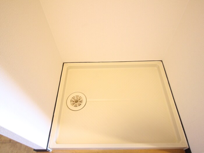 物件内観写真17　(洗濯機置場)