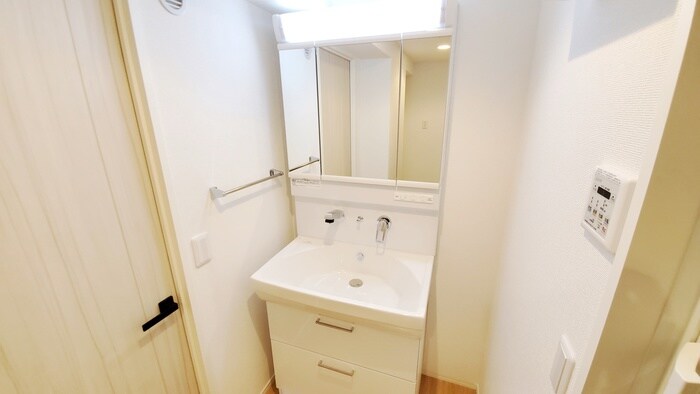 物件内観写真13　(洗面)