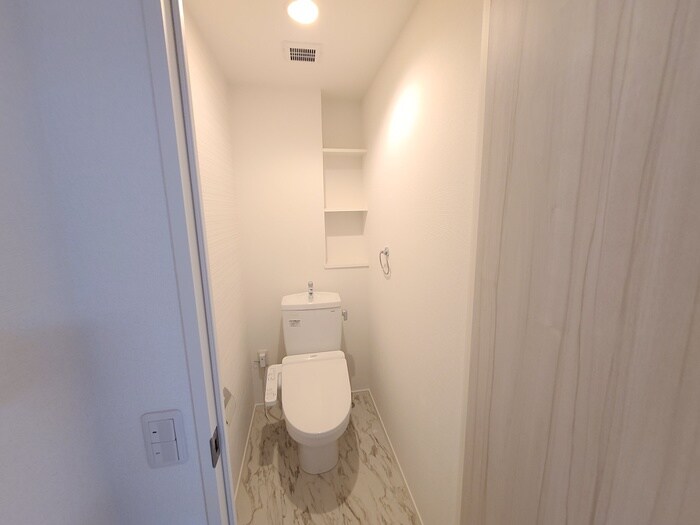 物件内観写真15　(トイレ)