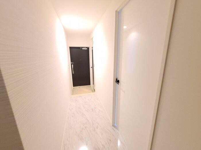 物件内観写真19　(廊下)