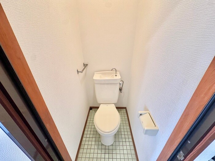 物件内観写真10　(トイレ)