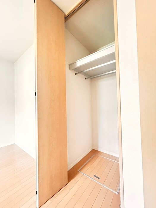 物件内観写真12　(収納)