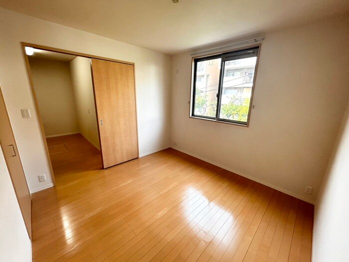 物件内観写真17　(居室)