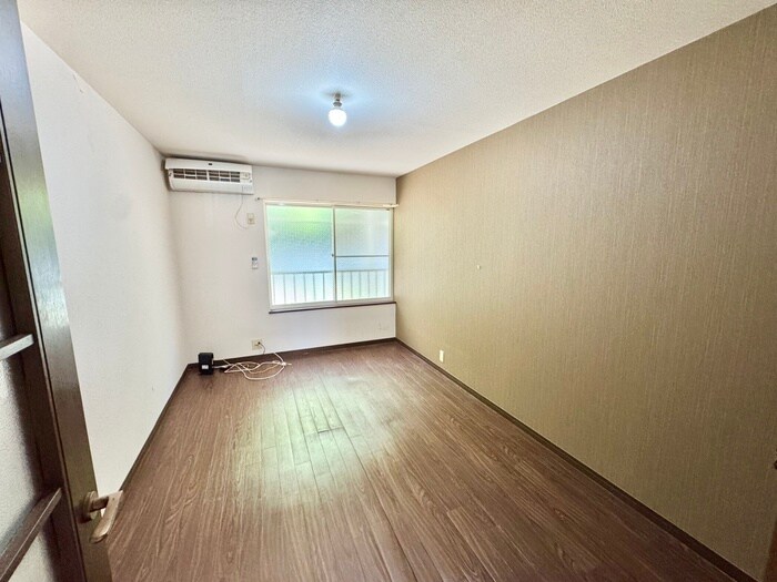 物件内観写真4　(居室)