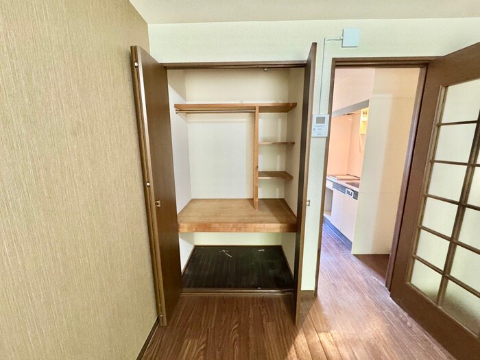 物件内観写真10　(収納)