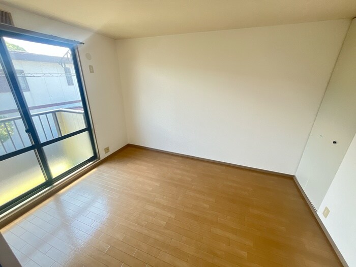 物件内観写真6　(居室)