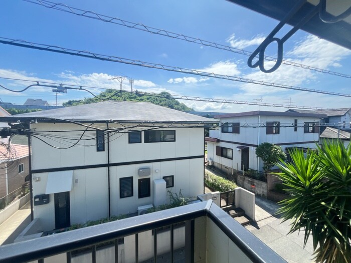 物件内観写真16　(室内からの展望)