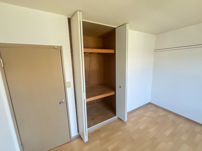 物件内観写真18　(収納)