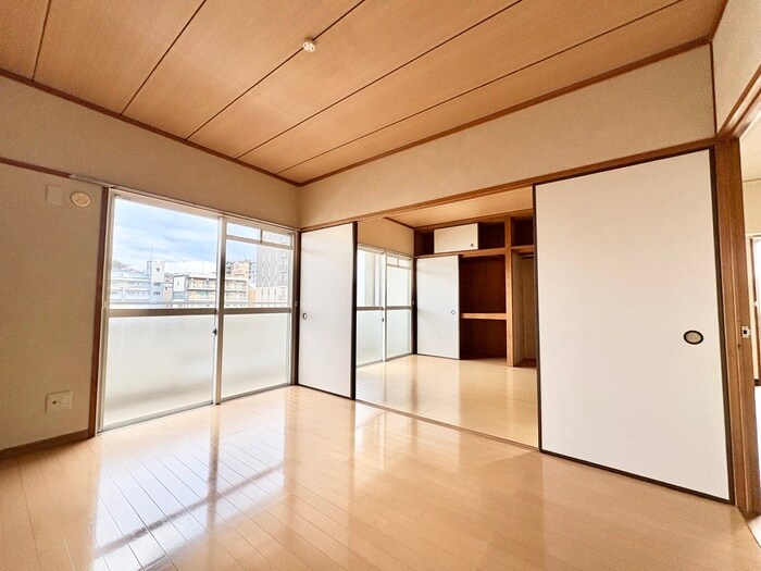 物件内観写真8　(居室)