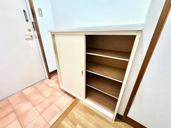 靴箱