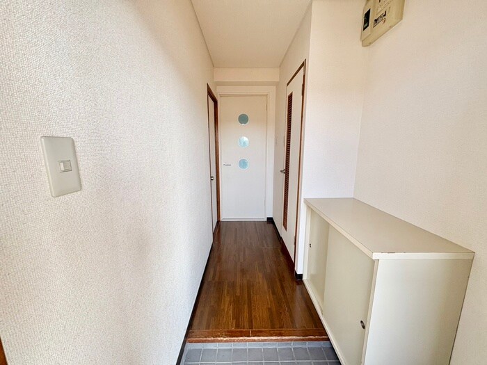 物件内観写真20　(廊下)