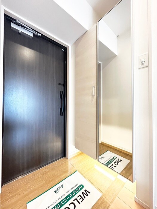 物件内観写真7　(玄関)