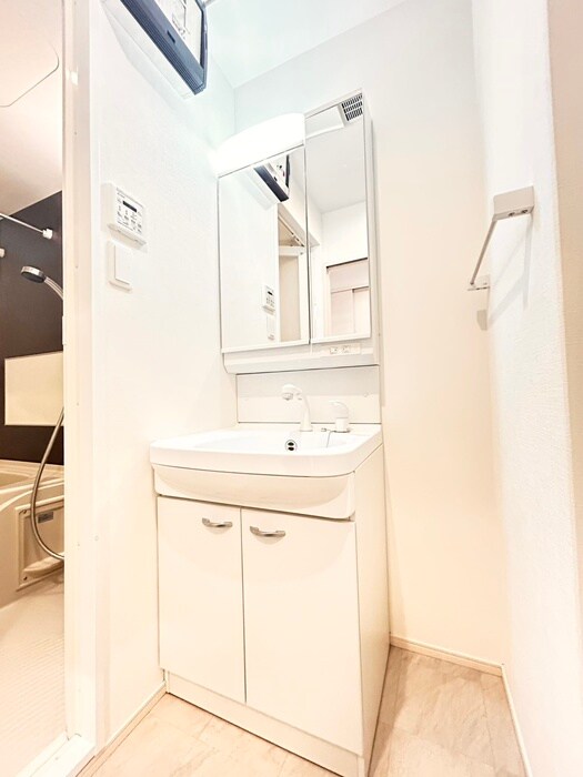 物件内観写真9　(洗面)