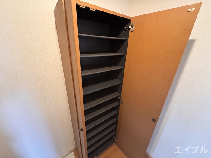 物件内観写真18　(靴箱)