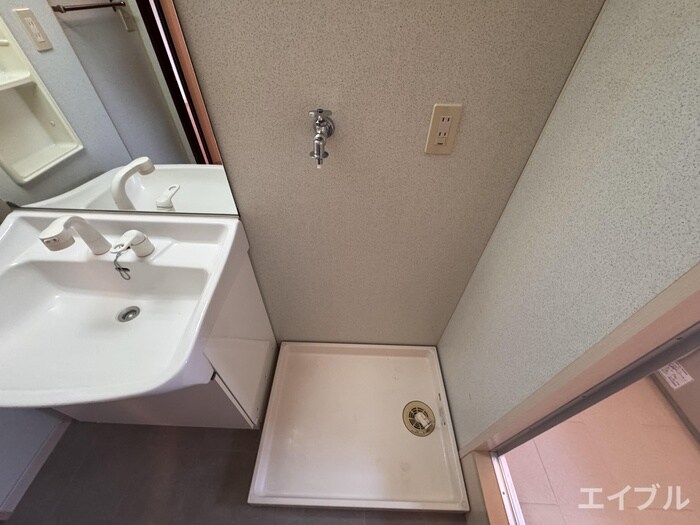 物件内観写真20　(洗濯機置場)