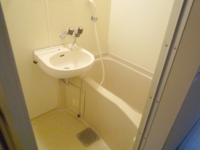 物件内観写真11　(洗面)