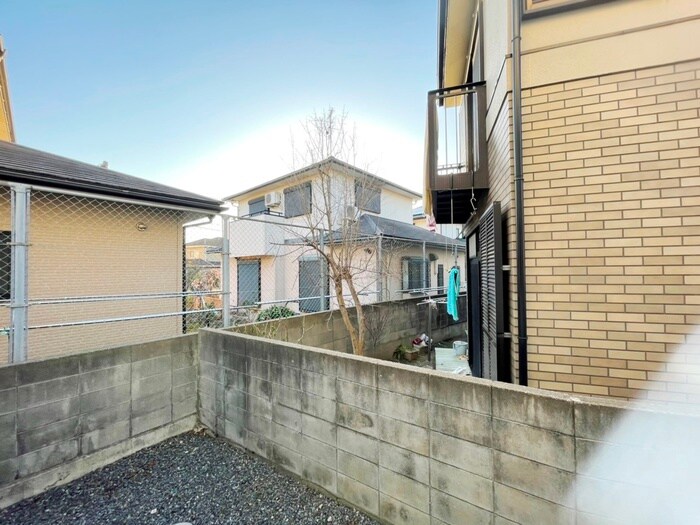 物件内観写真13　(室内からの展望)