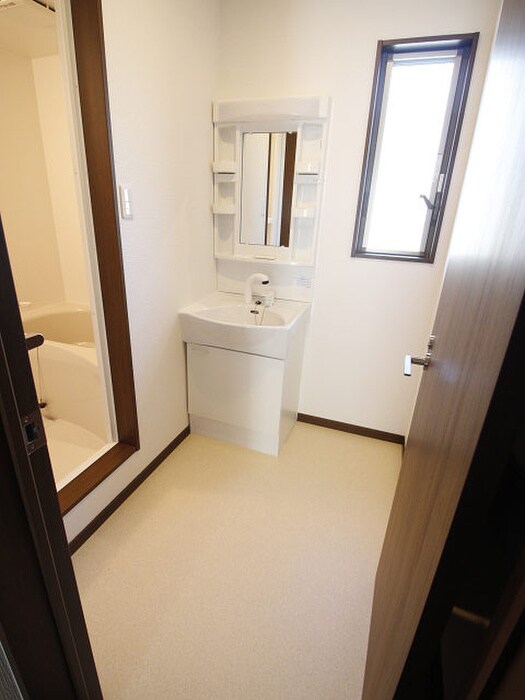 物件内観写真16　(内観写真)