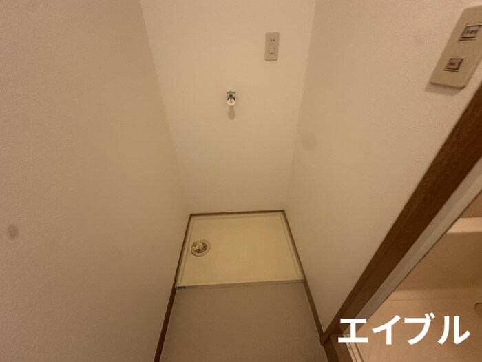物件内観写真19　(洗濯機置場)