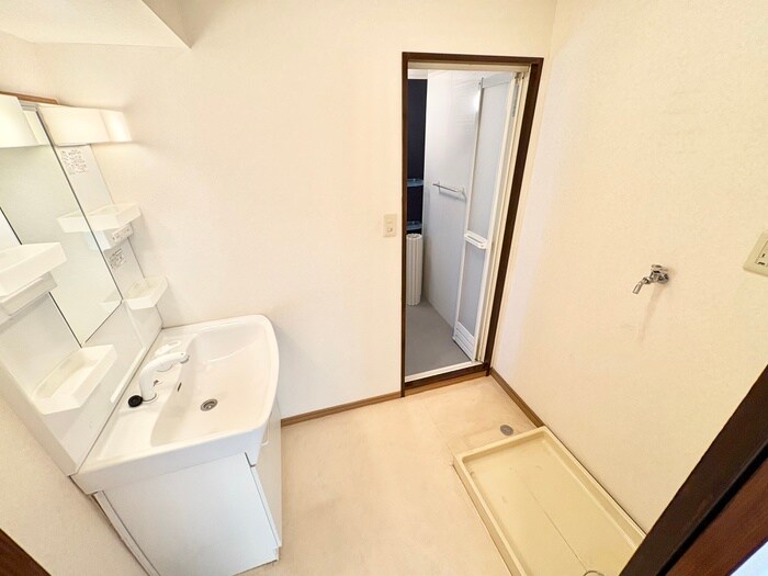 物件内観写真11　(洗面)