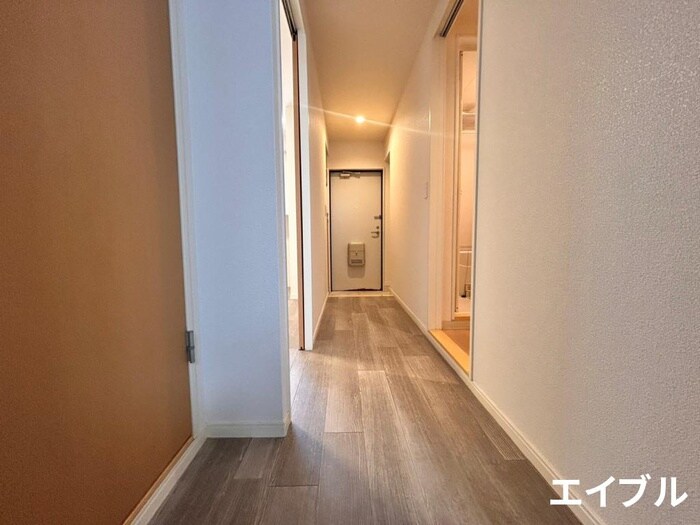 物件内観写真16　(廊下)