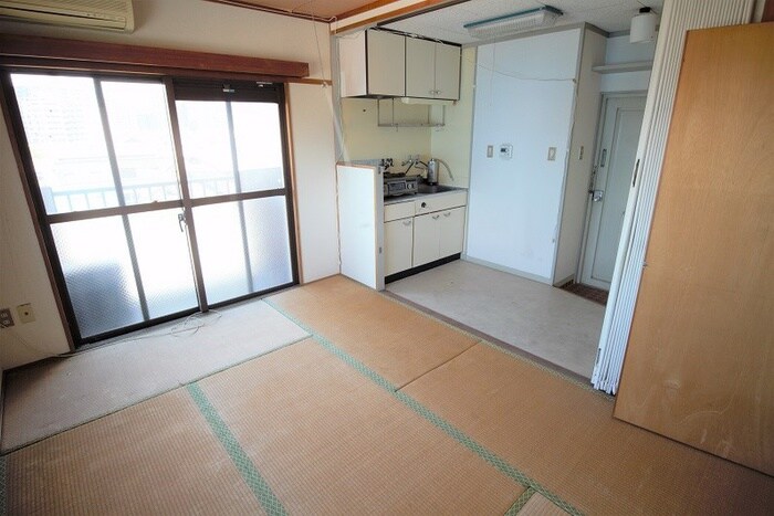 物件内観写真4　(居室)