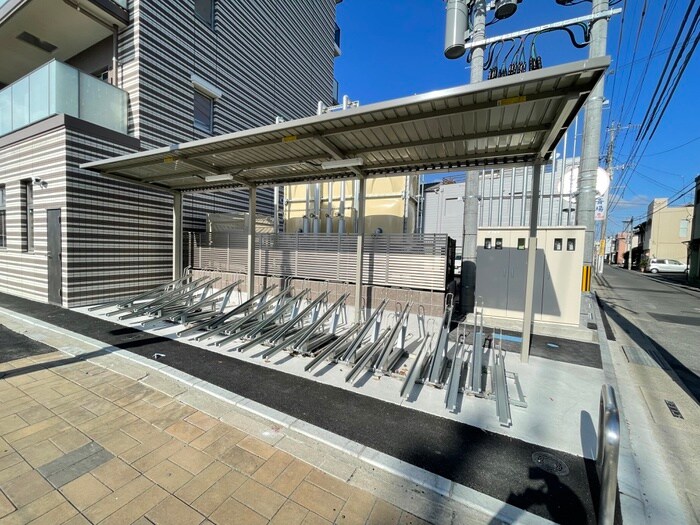 物件外観写真3　(駐輪場)