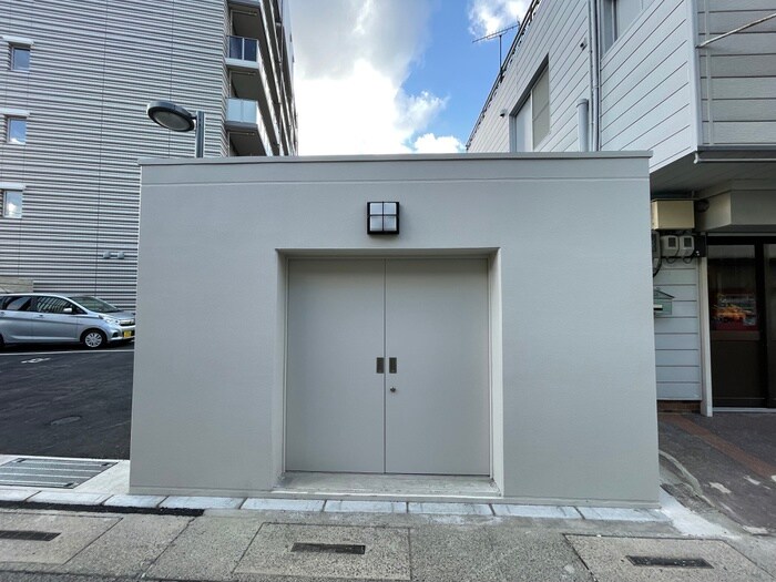 物件外観写真4　(建物設備)