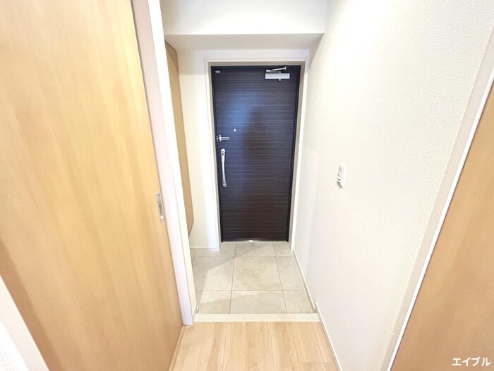 物件内観写真14　(玄関)