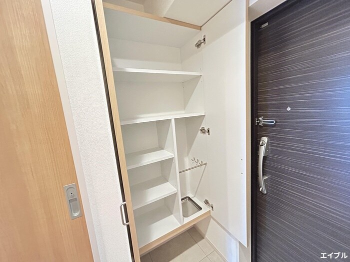 物件内観写真15　(靴箱)