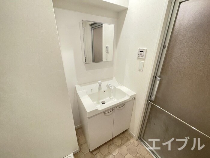 物件内観写真12　(洗面)