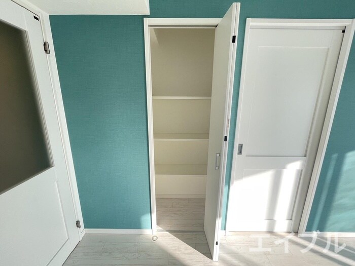 物件内観写真18　(収納)