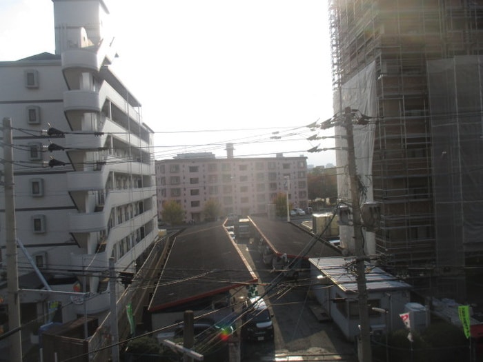 物件内観写真13　(室内からの展望)