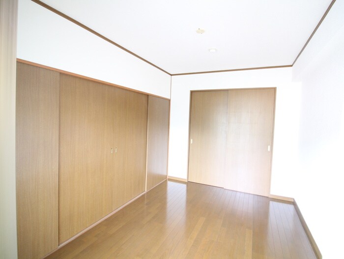 物件内観写真4　(居室)