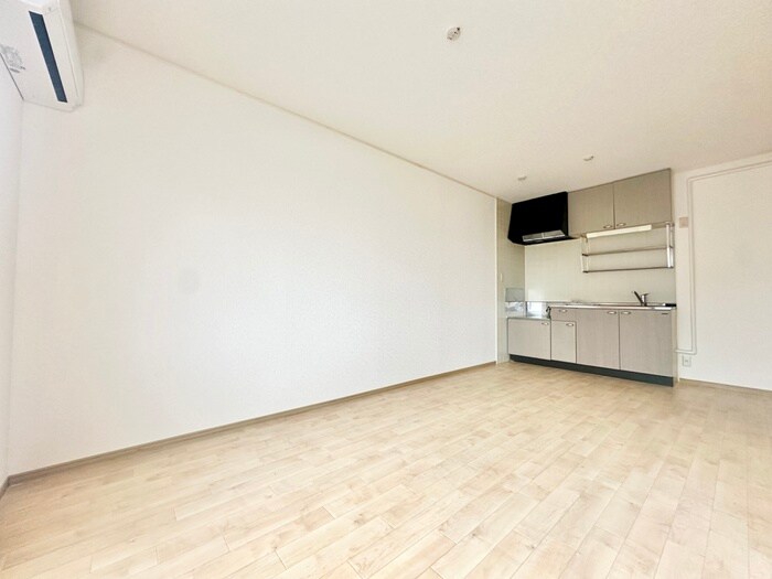 物件内観写真4　(居室)