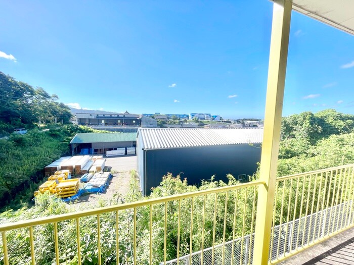 物件内観写真13　(室内からの展望)