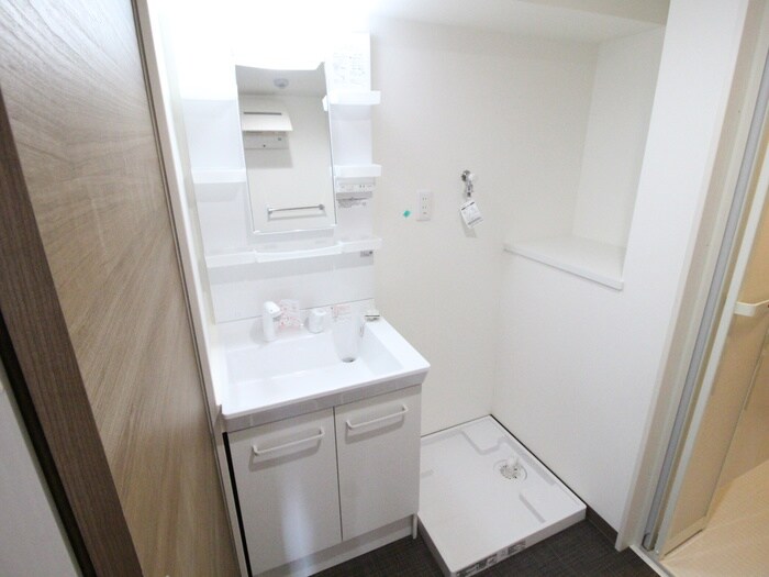 物件内観写真9　(洗面)