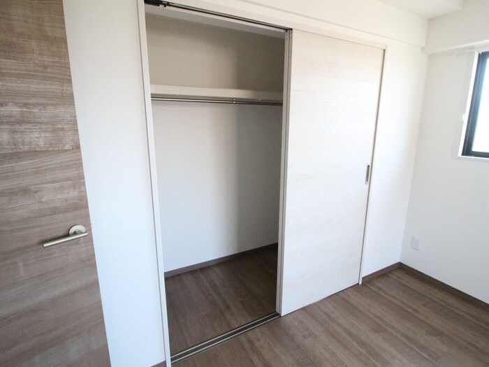 物件内観写真12　(収納)